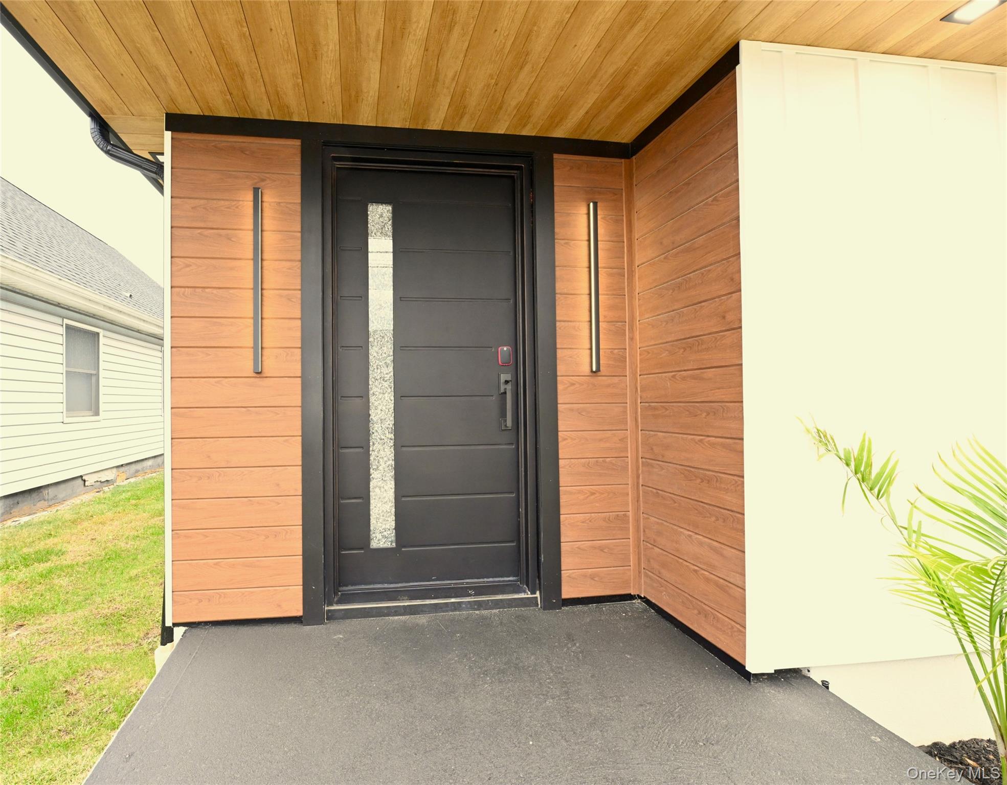 #4 photo, 11 Bayview Avenue, Lawrence , NY 11559