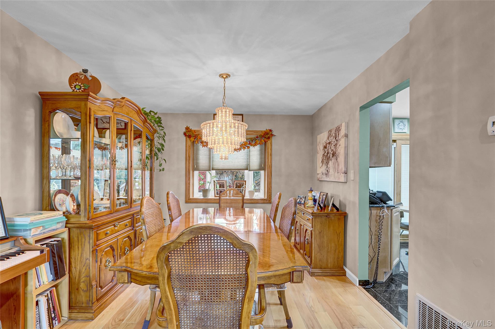 #6 photo, 248-14 Deepdale Avenue, Little Neck , NY 11362