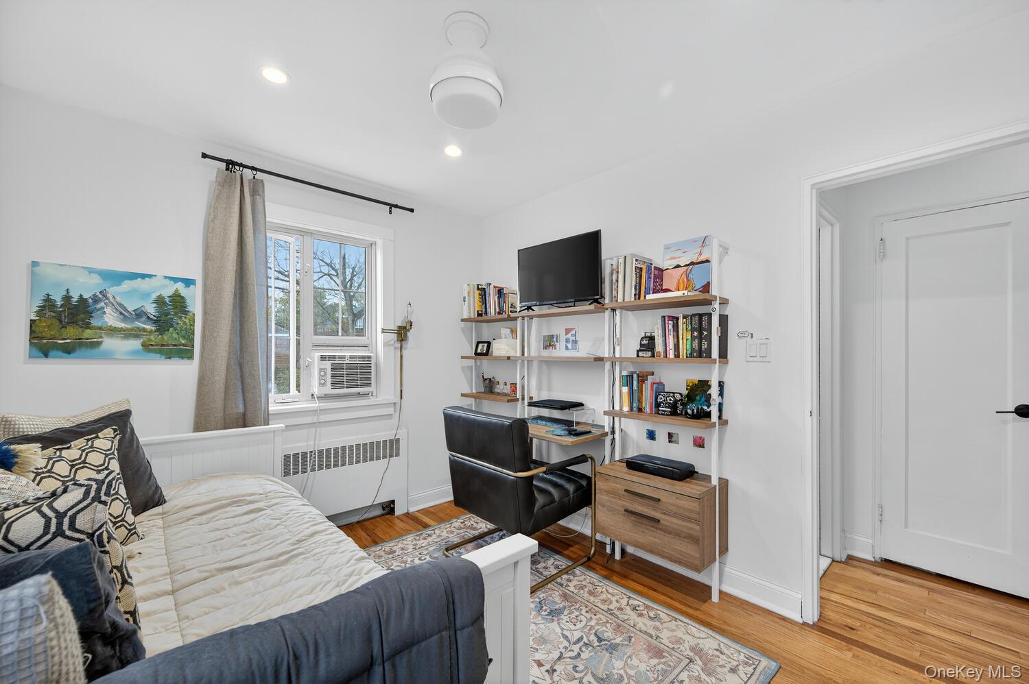 #13 photo, 42 Nathan Hale Drive, サフォーク郡 Huntington , NY 11743