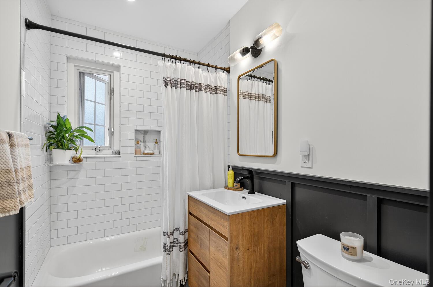 #14 photo, 42 Nathan Hale Drive, サフォーク郡 Huntington , NY 11743