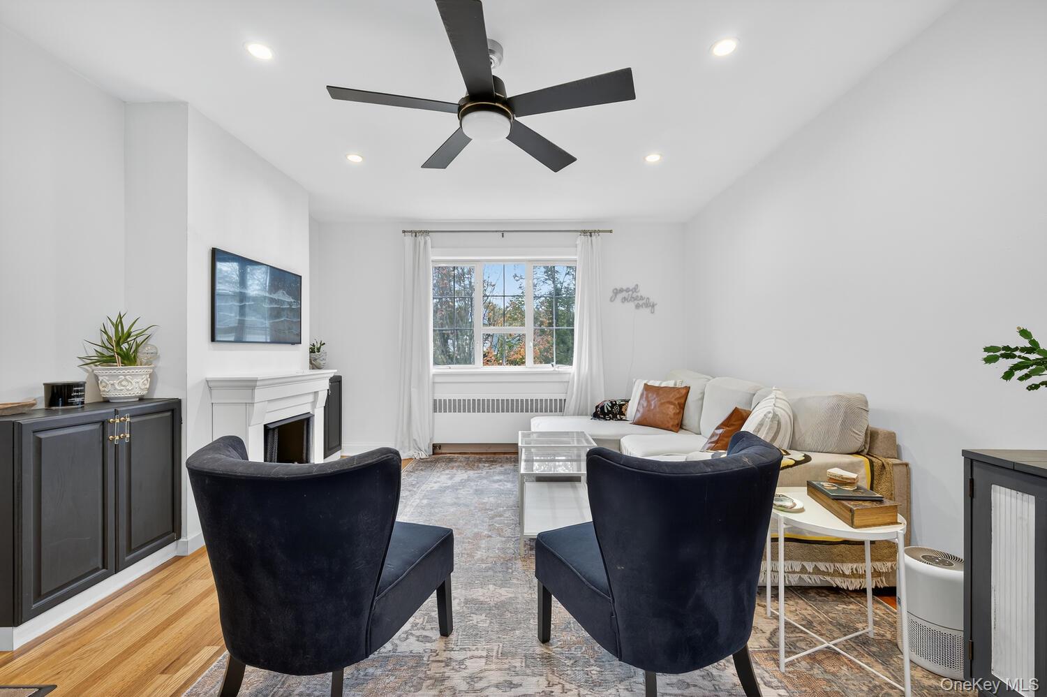 #3 photo, 42 Nathan Hale Drive, サフォーク郡 Huntington , NY 11743