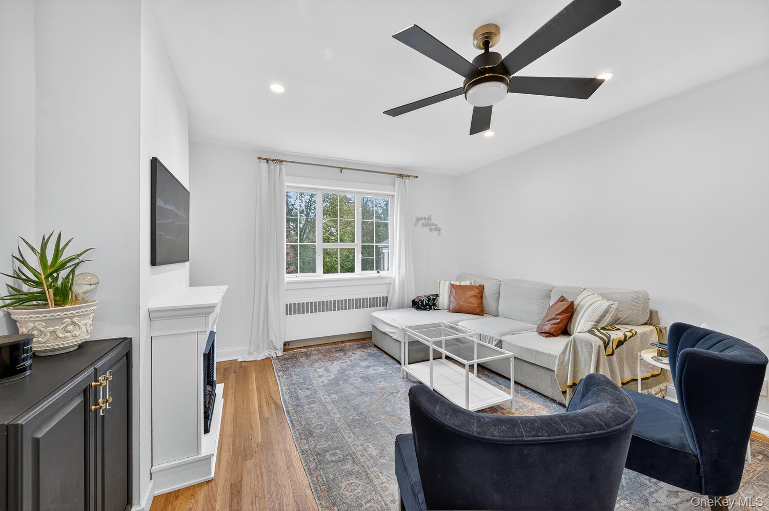 #4 photo, 42 Nathan Hale Drive, サフォーク郡 Huntington , NY 11743