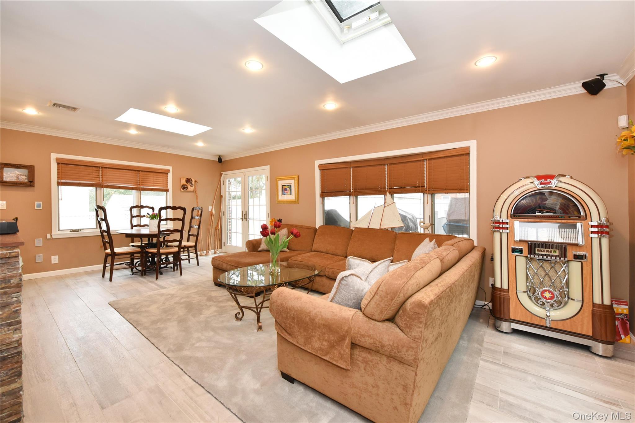 #13 photo, 79-27 212th Street, Oakland Gardens , NY 11364