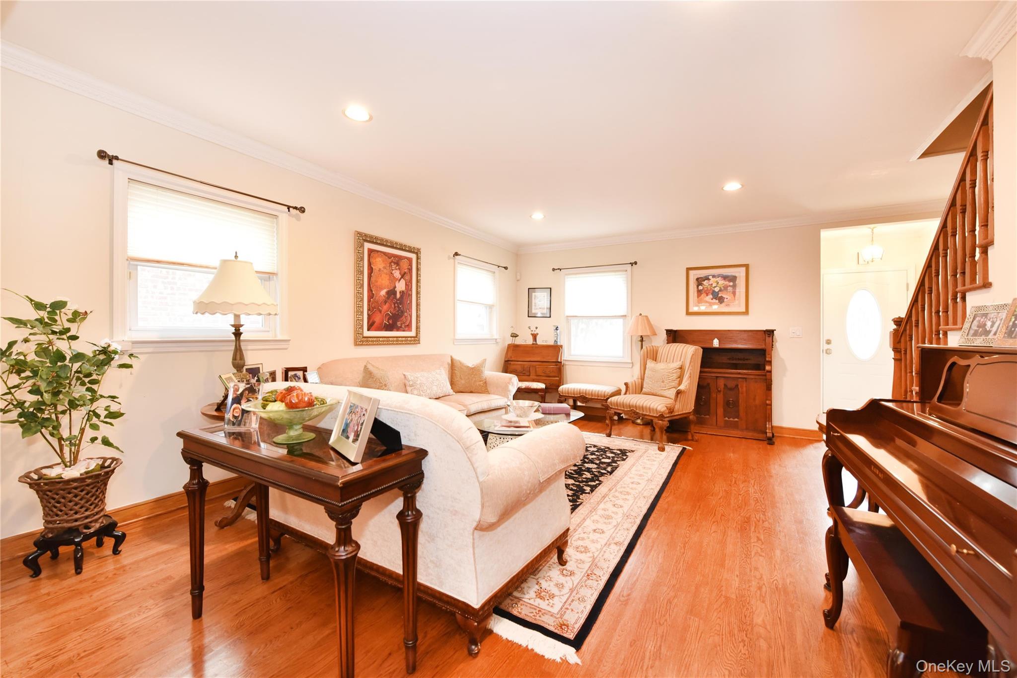 #4 photo, 79-27 212th Street, Oakland Gardens , NY 11364