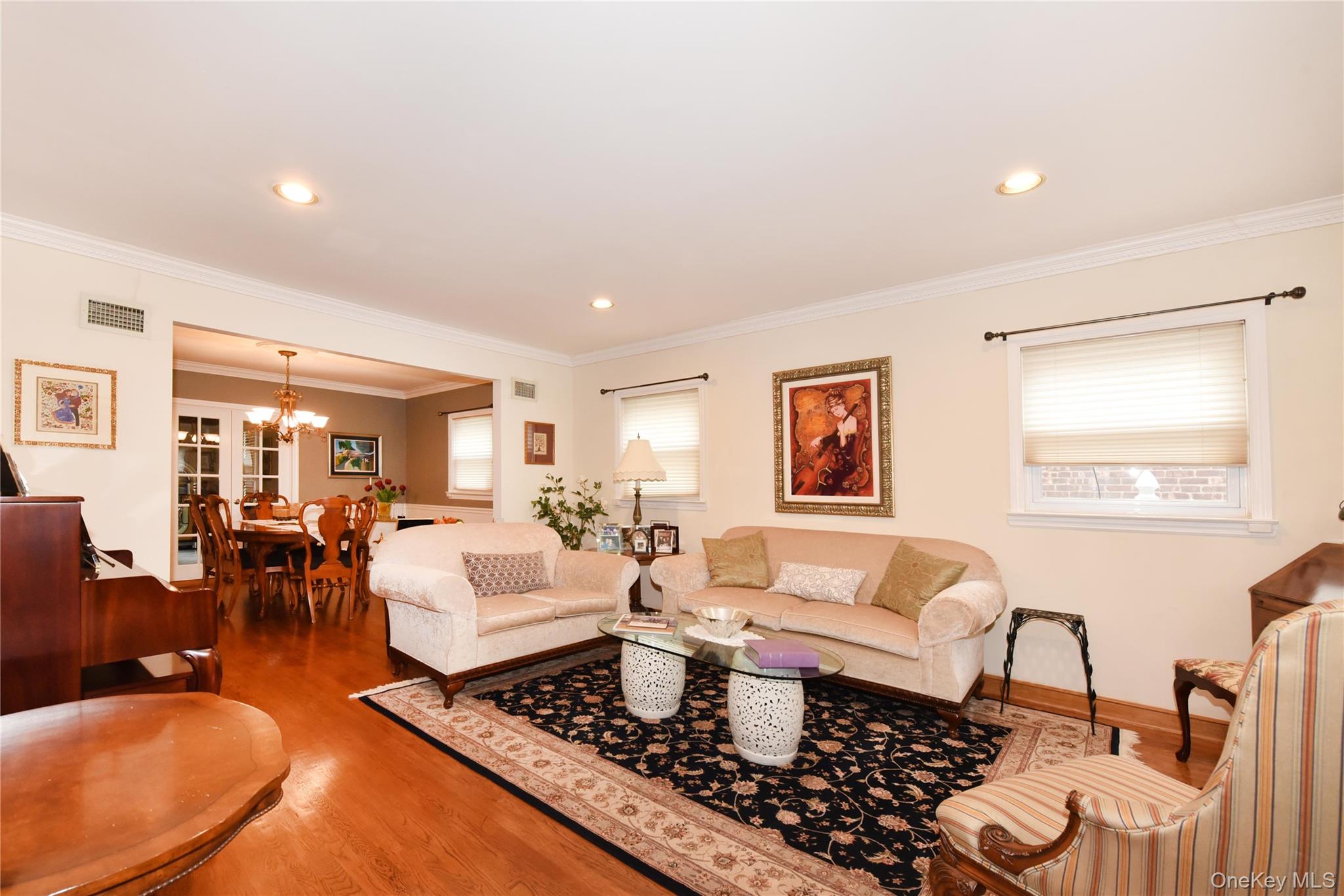 #6 photo, 79-27 212th Street, Oakland Gardens , NY 11364