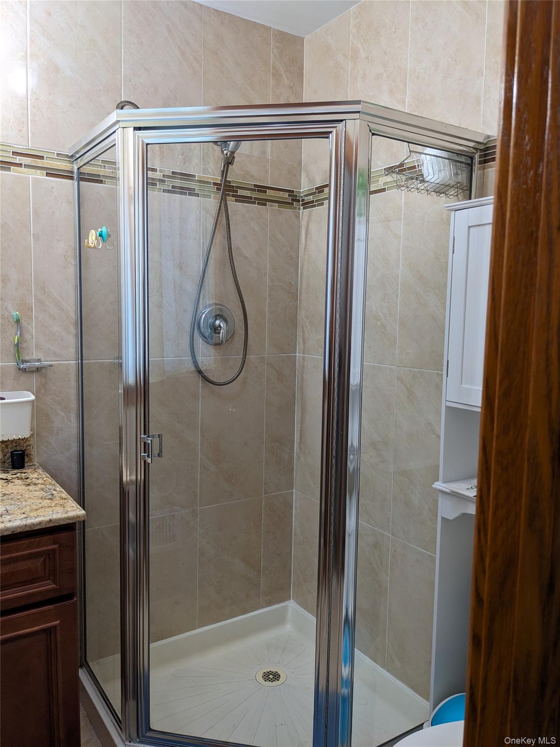 #12 photo, 45-29 211 Street, Bayside , NY 11361