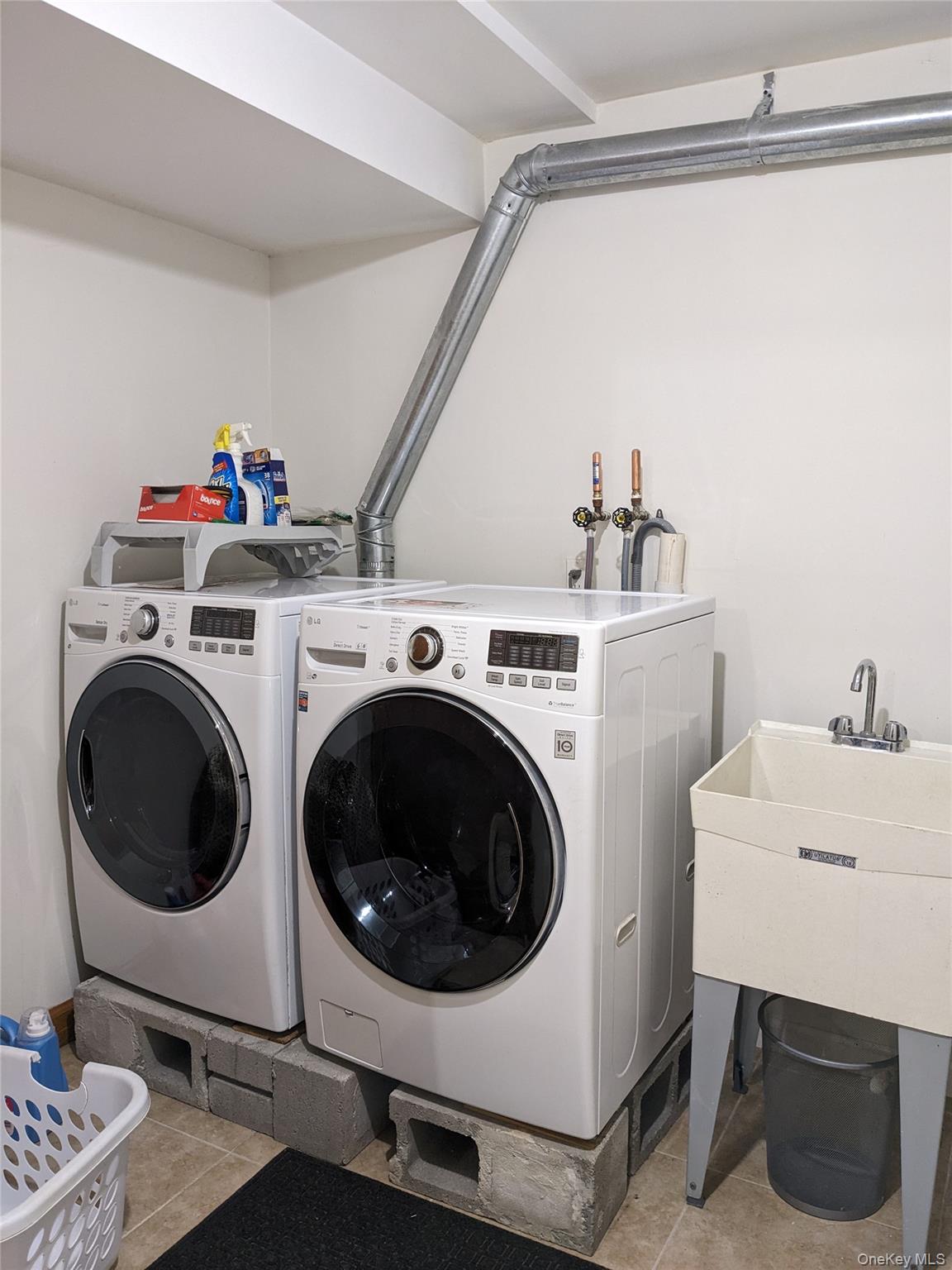 #14 photo, 45-29 211 Street, Bayside , NY 11361