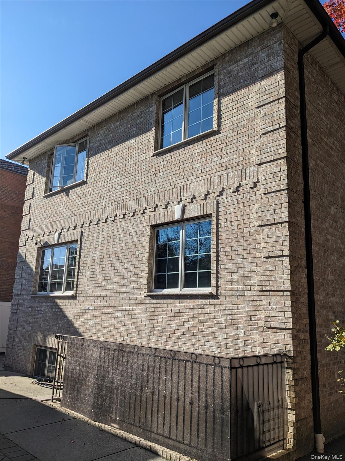 #17 photo, 45-29 211 Street, Bayside , NY 11361