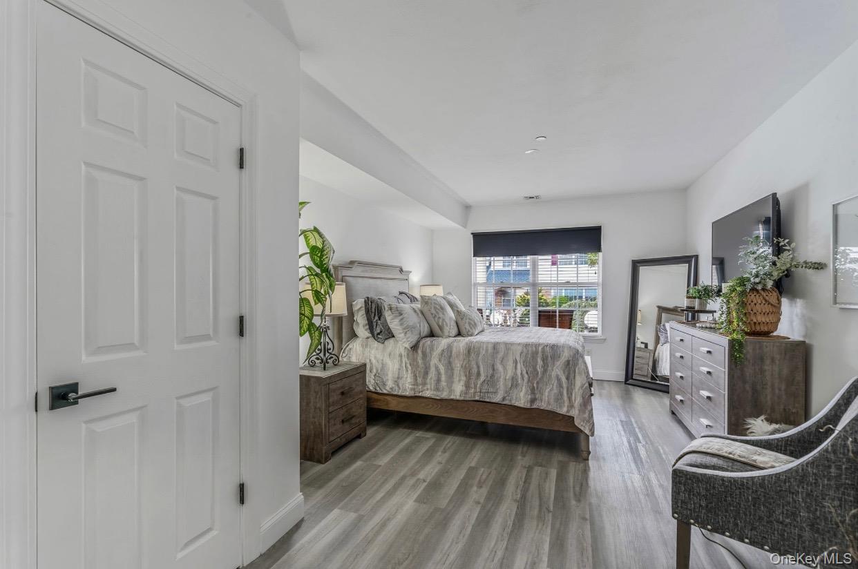 #14 photo, 4 Cari Lane, Middle Island , NY 11953