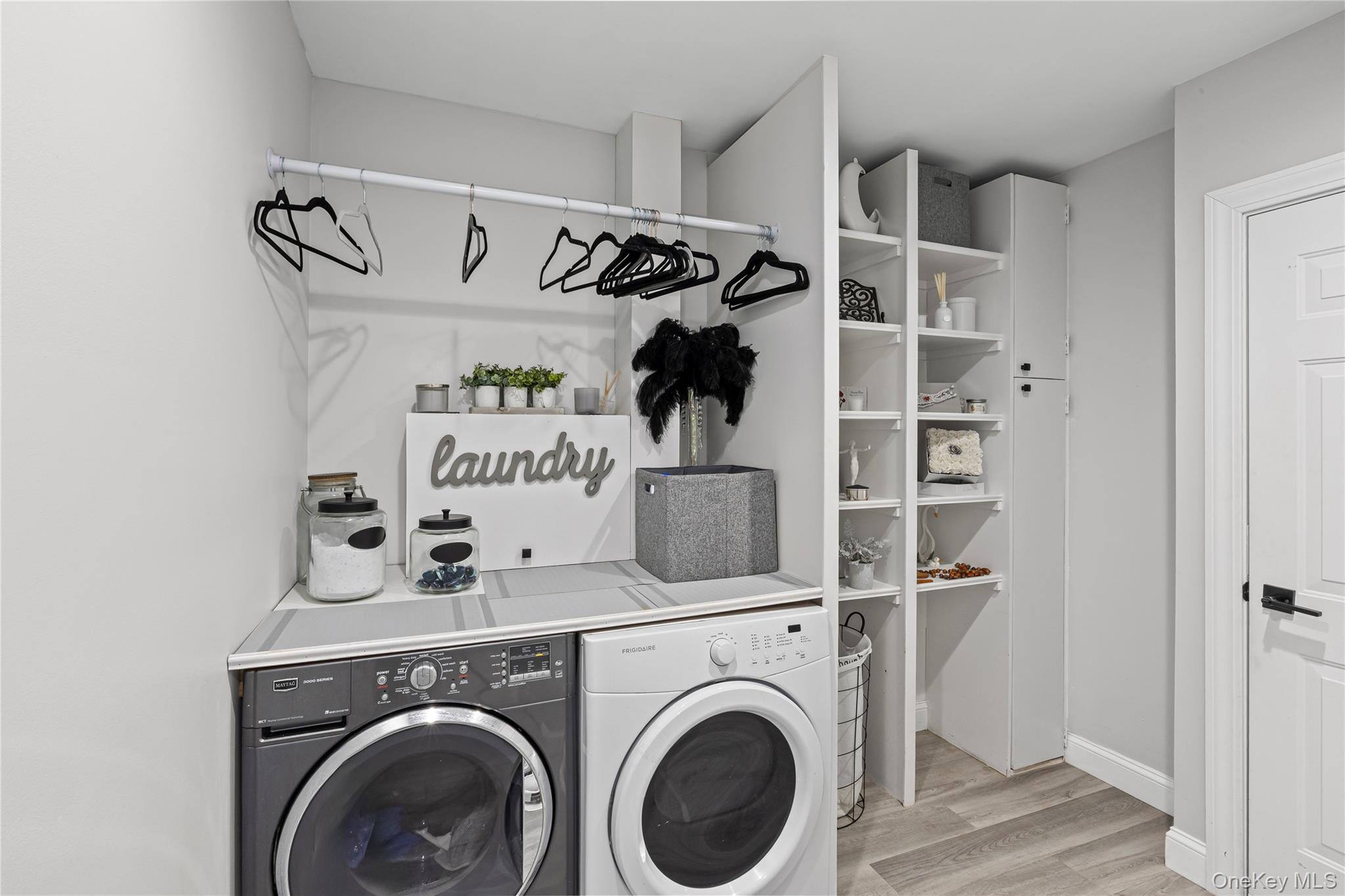 #17 photo, 4 Cari Lane, Middle Island , NY 11953