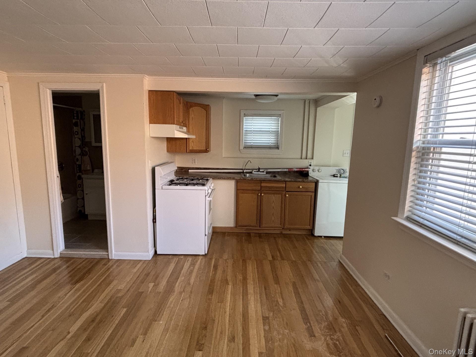 #2 photo, 7158 70th Street, Glendale , NY 11385