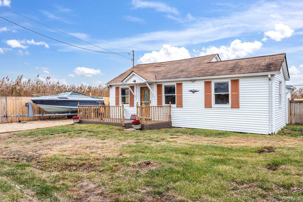 #1 photo, 20 Bayside Road, Mastic , NY 11951