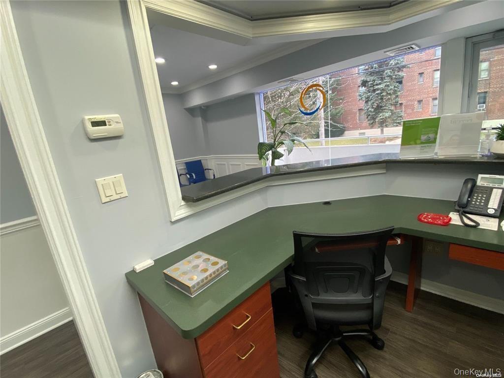 #13 photo, 23 Bond Street, Great Neck , NY 11021