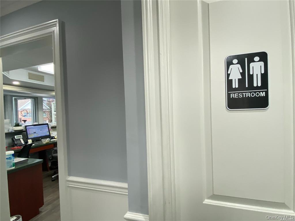 #16 photo, 23 Bond Street, Great Neck , NY 11021