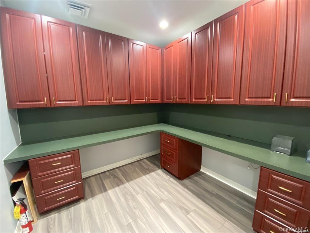 #3 photo, 23 Bond Street, Great Neck , NY 11021