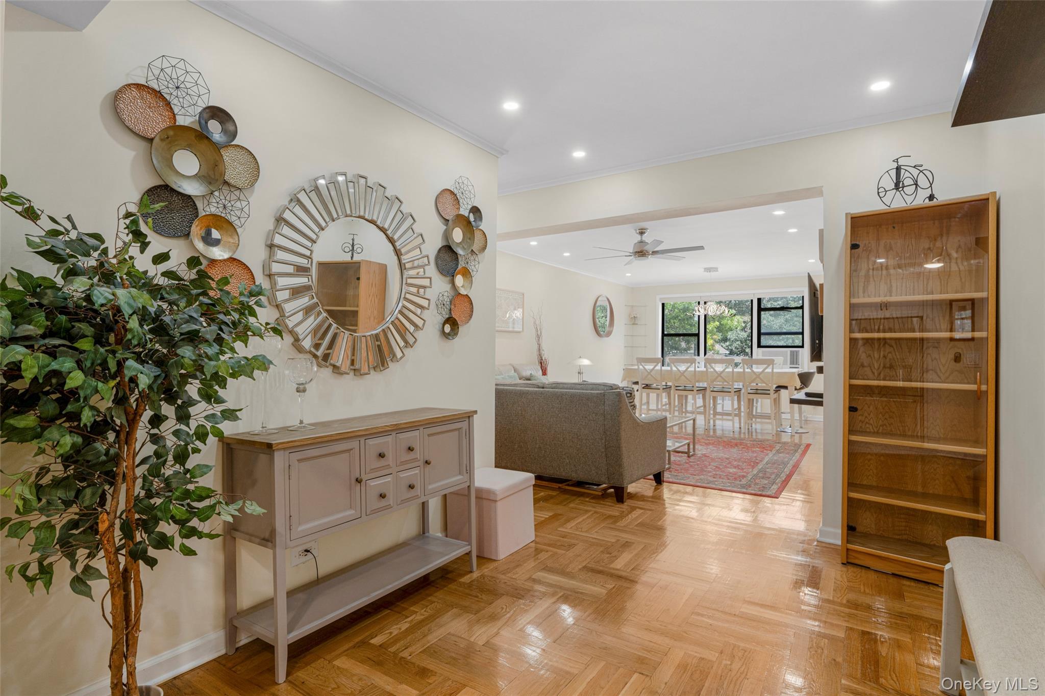 #4 photo, 620 W 239th Street, Bronx , NY 10463