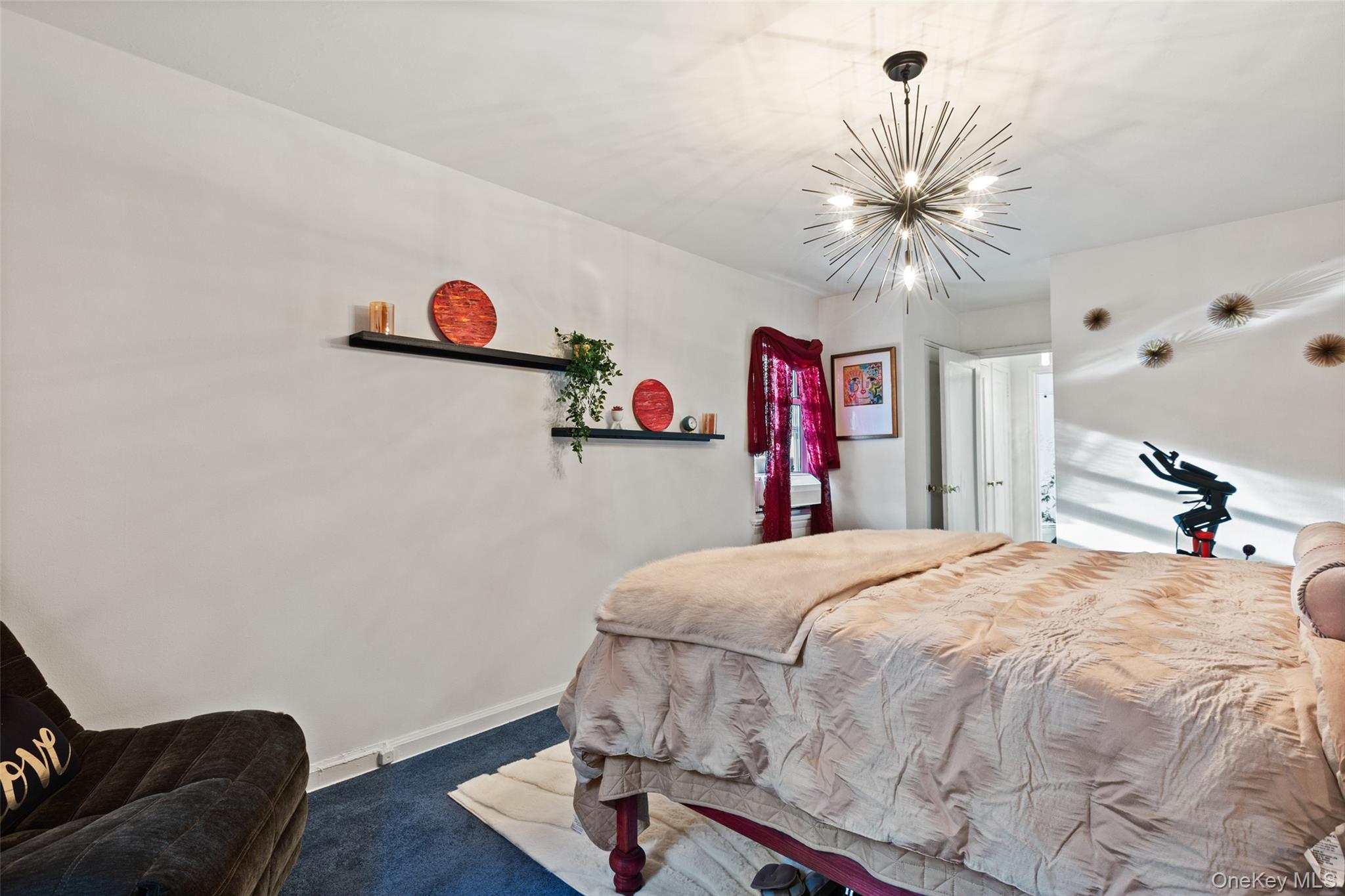 #10 photo, 2200 Palmer Avenue, New Rochelle , NY 10801