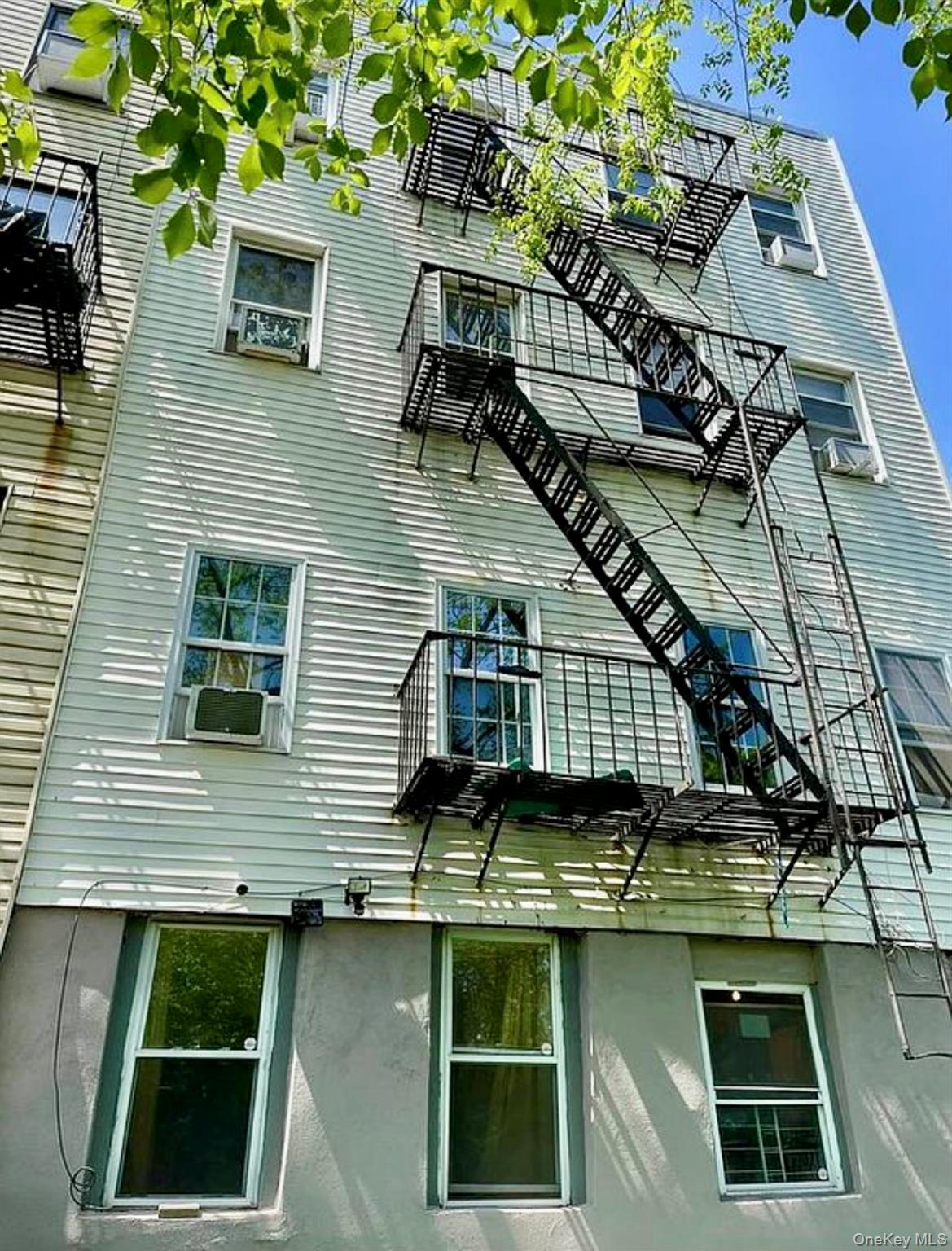 #3 photo, 3194 Webster Avenue, Bronx , NY 10467