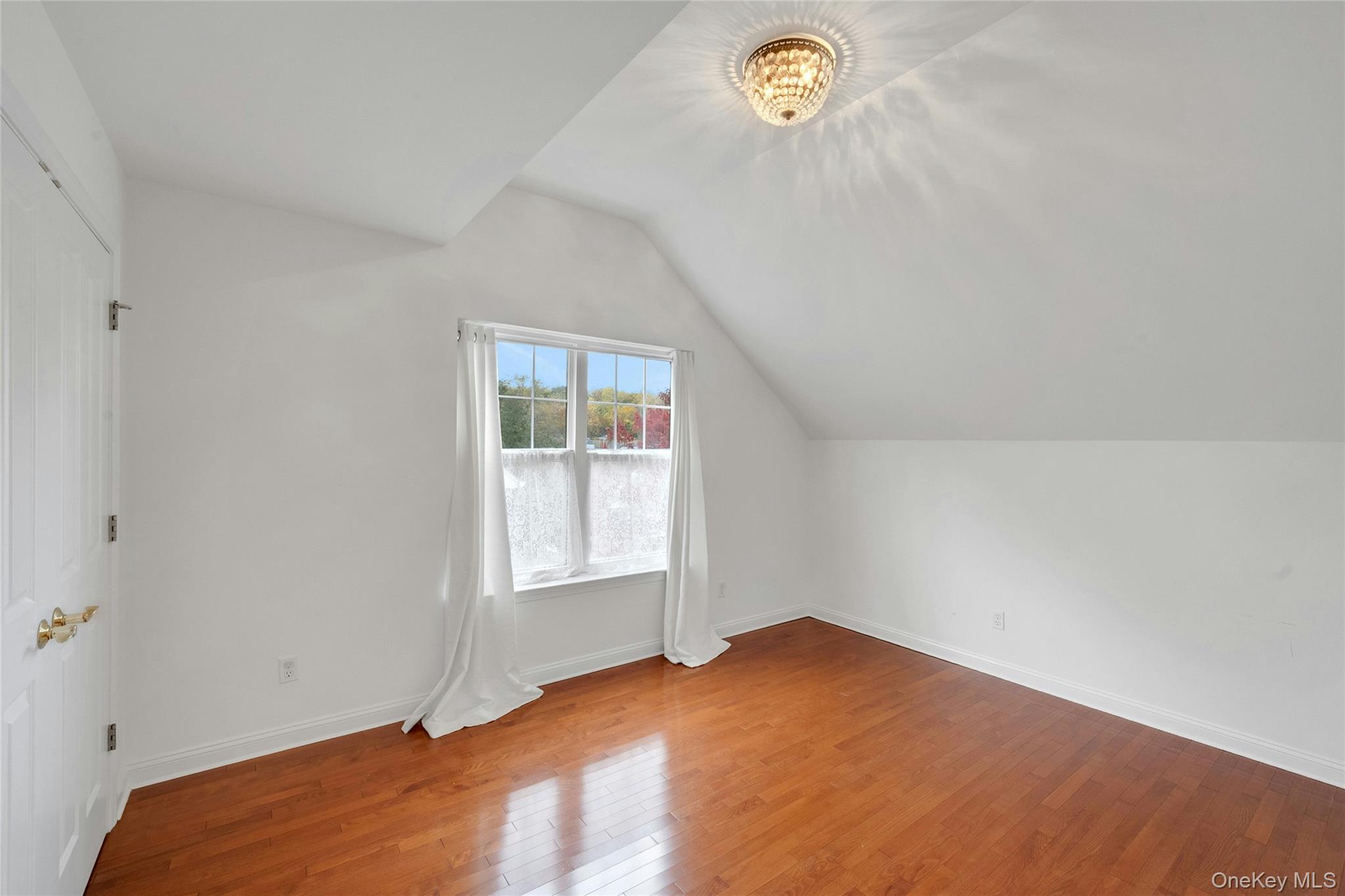 #12 photo, 7 Glen Hill Lane, Tarrytown , NY 10591