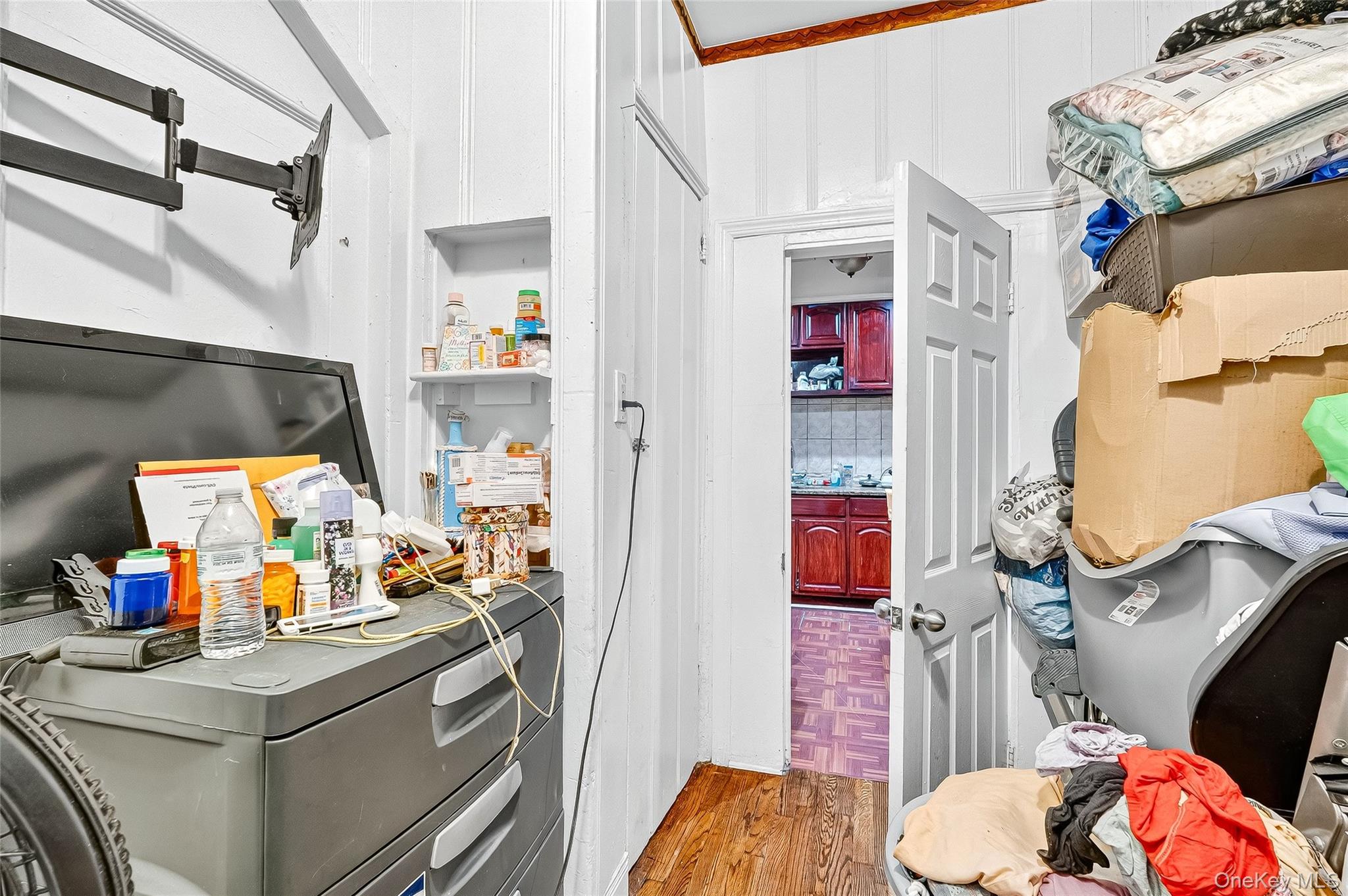 #20 photo, 1052 Evergreen Avenue, Bronx , NY 10472