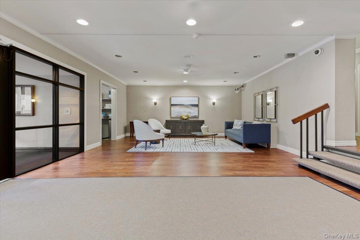 #17 photo, 470 Halstead Avenue, Harrison , NY 10583