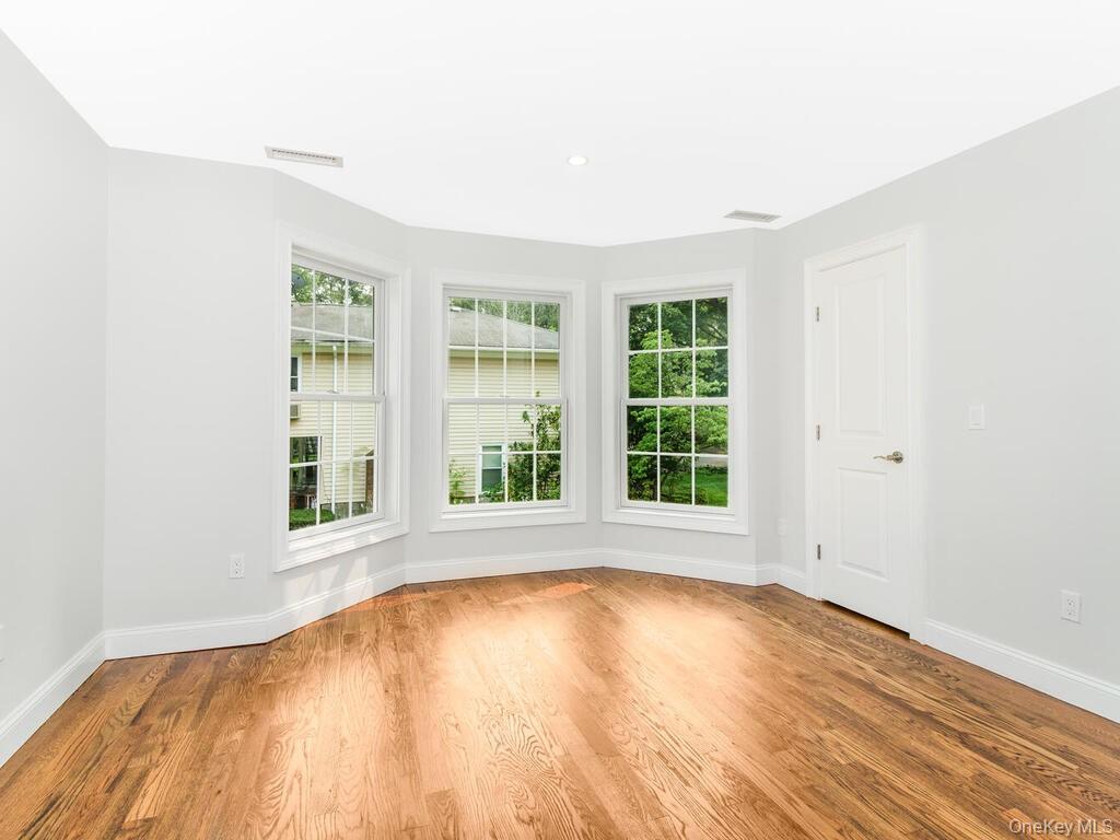 #18 photo, 1 Kewanee Road, New Rochelle , NY 10804