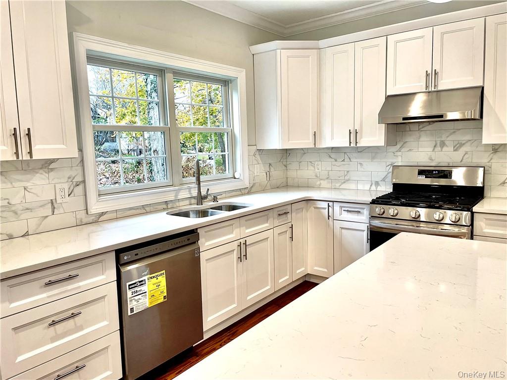 #8 photo, 1 Kewanee Road, New Rochelle , NY 10804