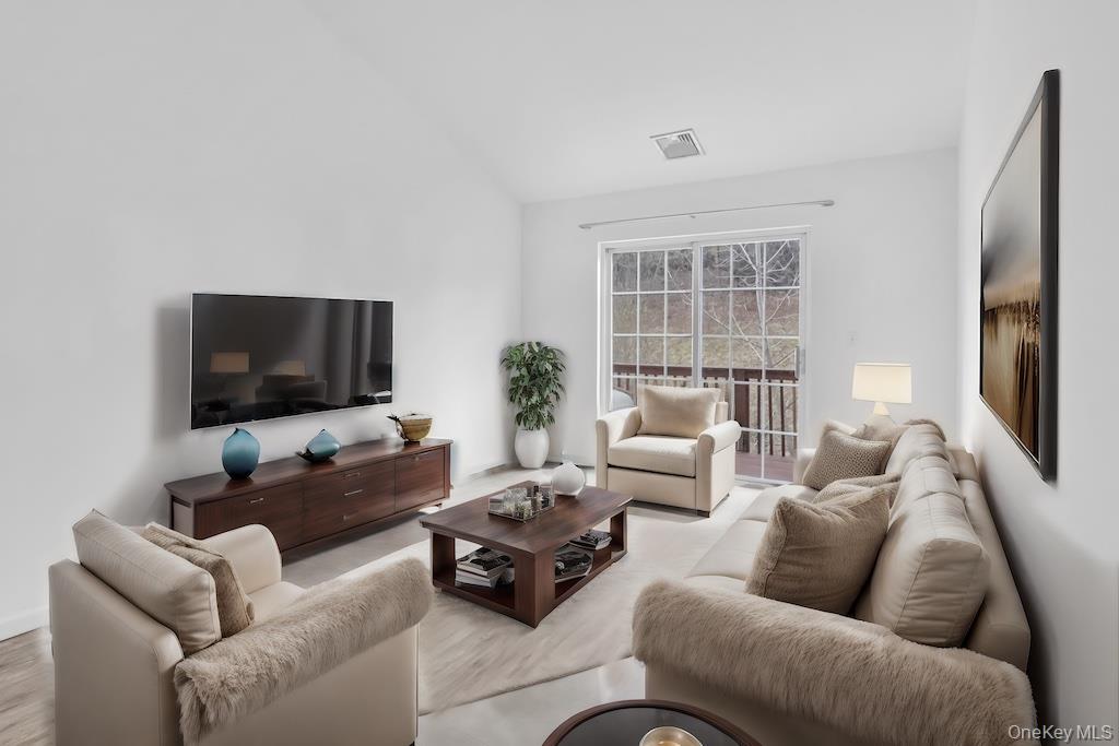 #11 photo, 1036 Maggie Road, Newburgh , NY 12550