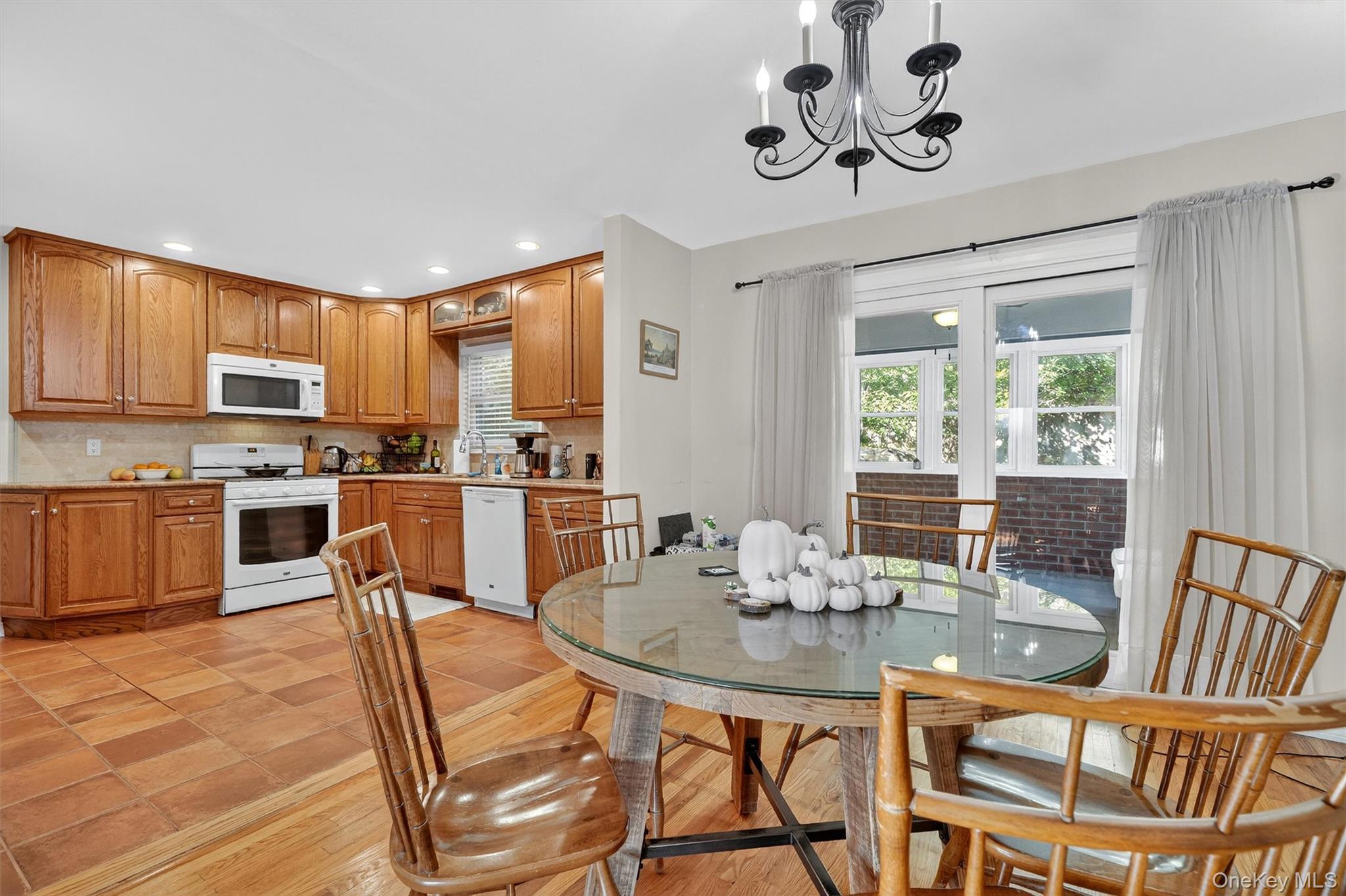 #14 photo, 25 Avondale Road, Yonkers , NY 10710