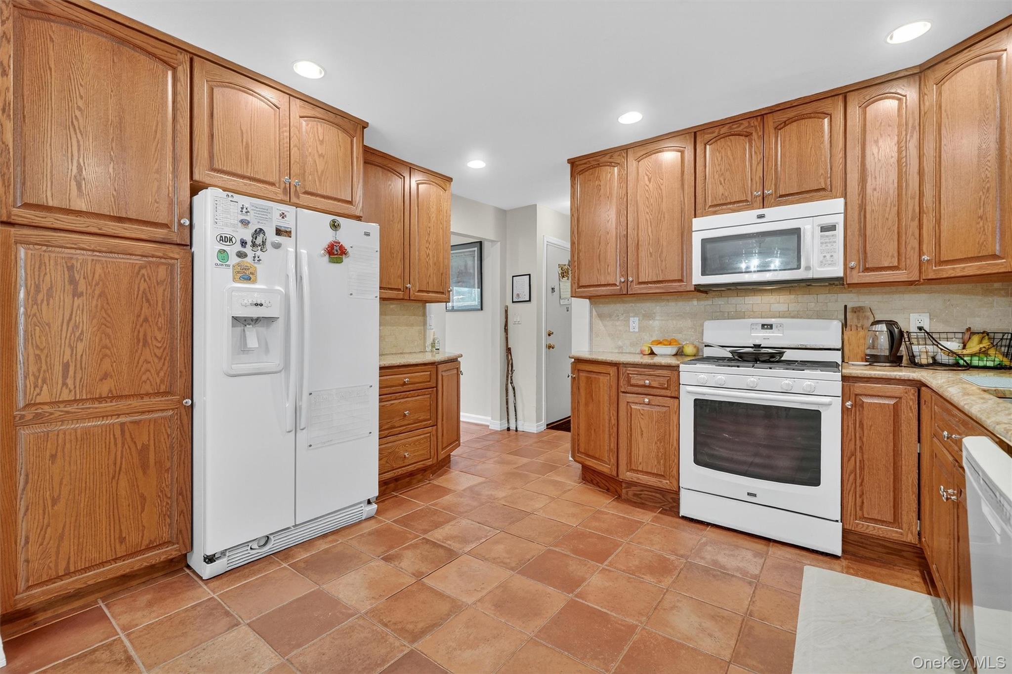 #16 photo, 25 Avondale Road, Yonkers , NY 10710