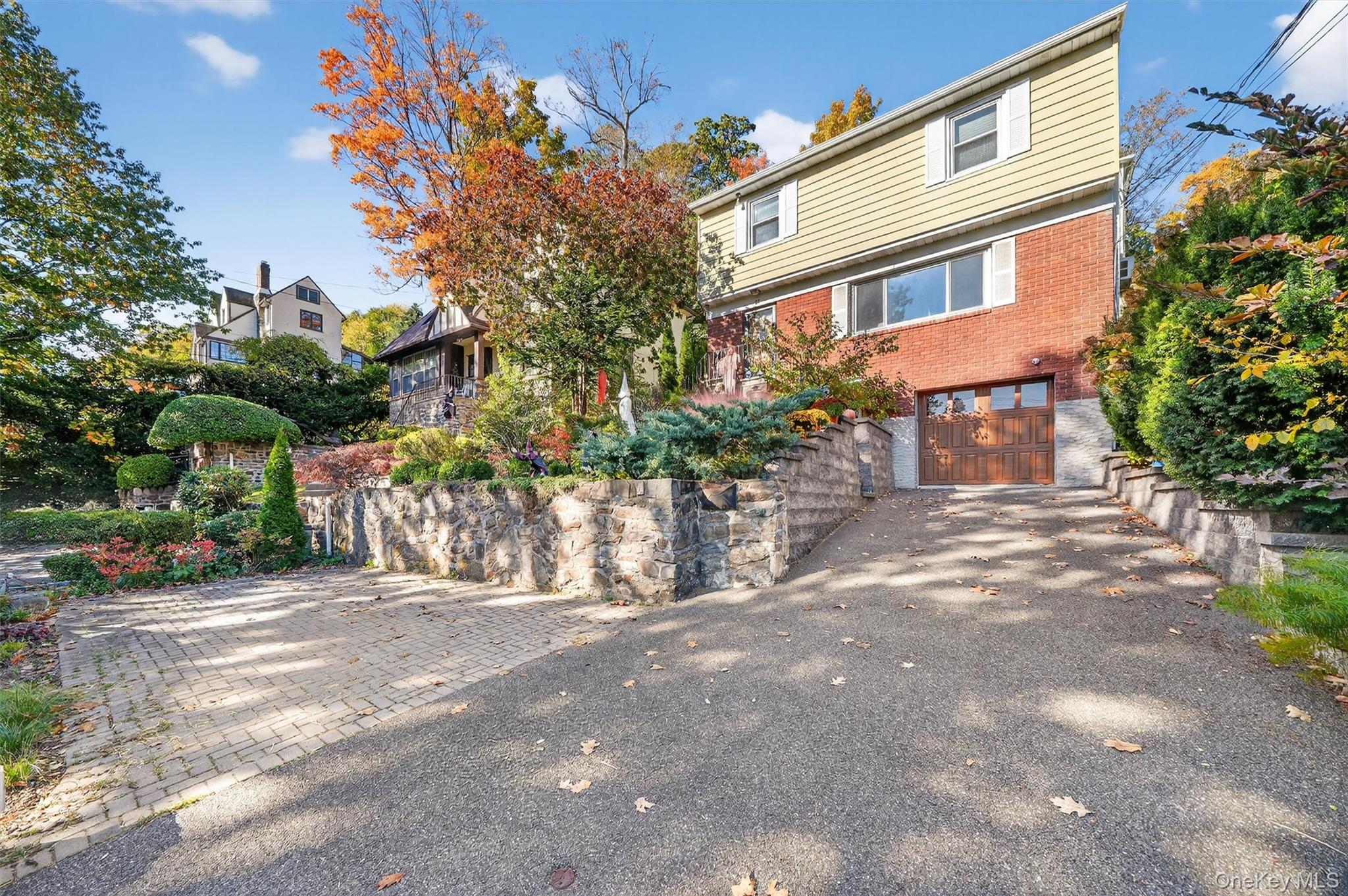 #2 photo, 25 Avondale Road, Yonkers , NY 10710