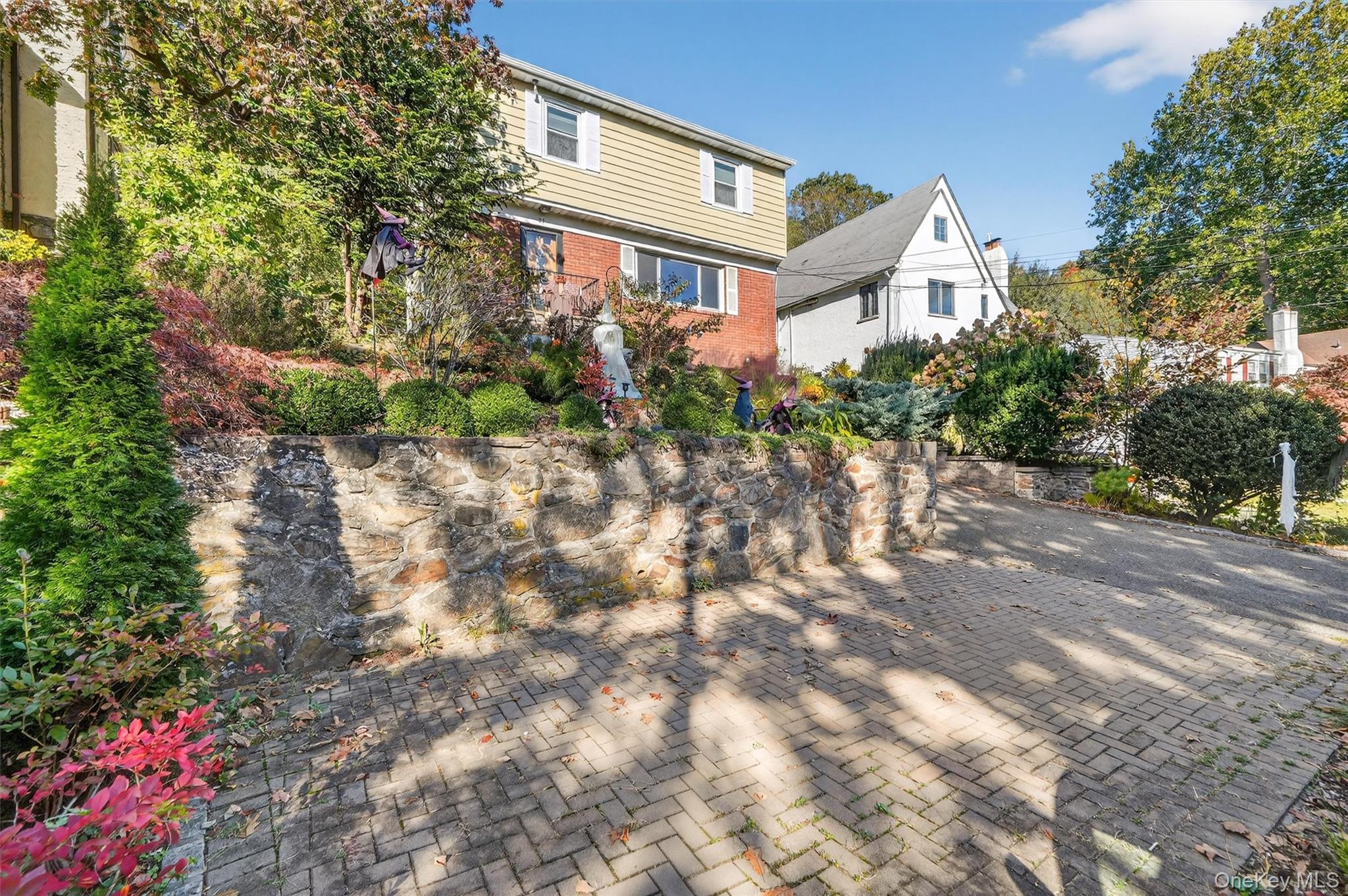 #3 photo, 25 Avondale Road, Yonkers , NY 10710