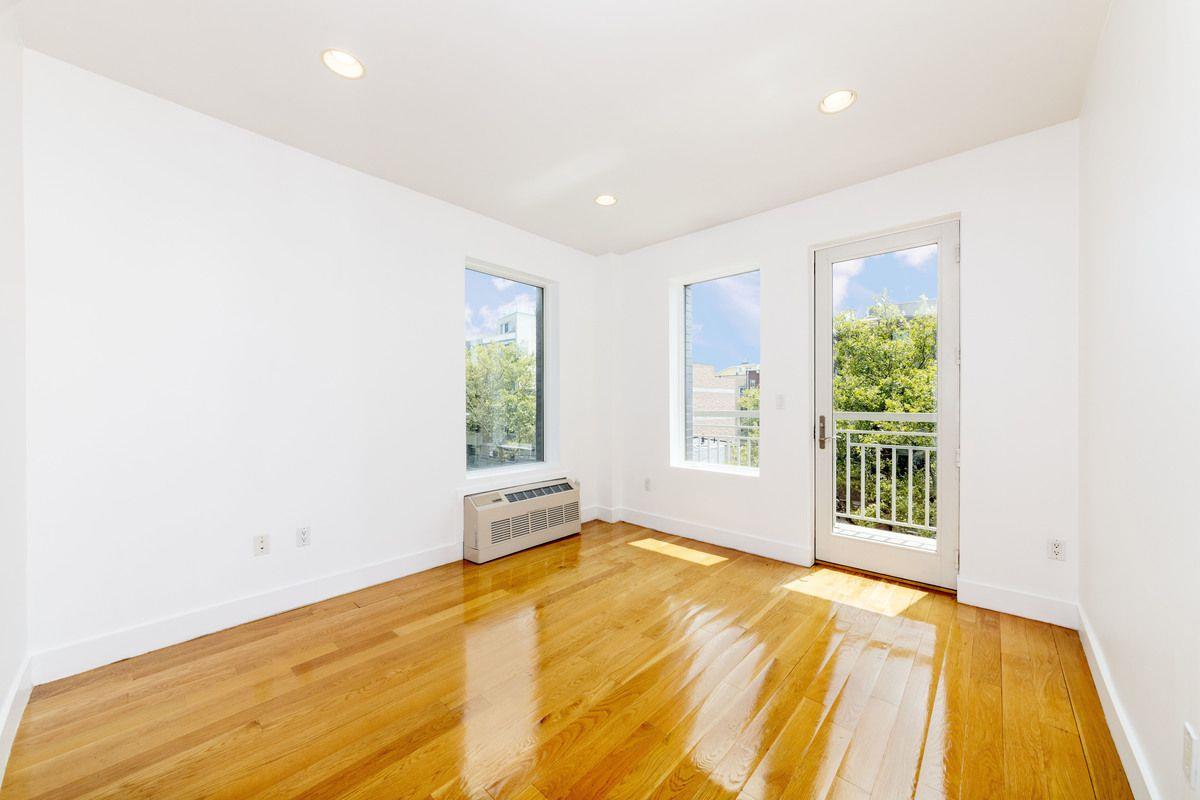 #3 photo, Brooklyn, Williamsburg,North , NY 11211