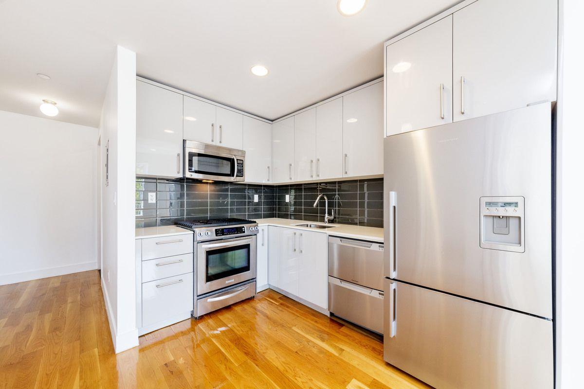 #4 photo, Brooklyn, Williamsburg,North , NY 11211