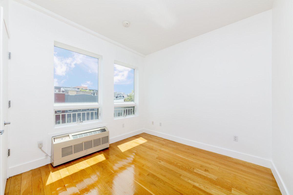 #5 photo, Brooklyn, Williamsburg,North , NY 11211