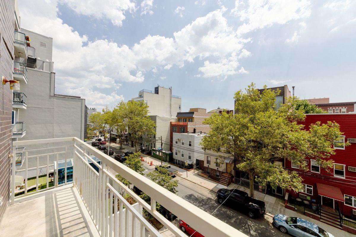 #7 photo, Brooklyn, Williamsburg,North , NY 11211