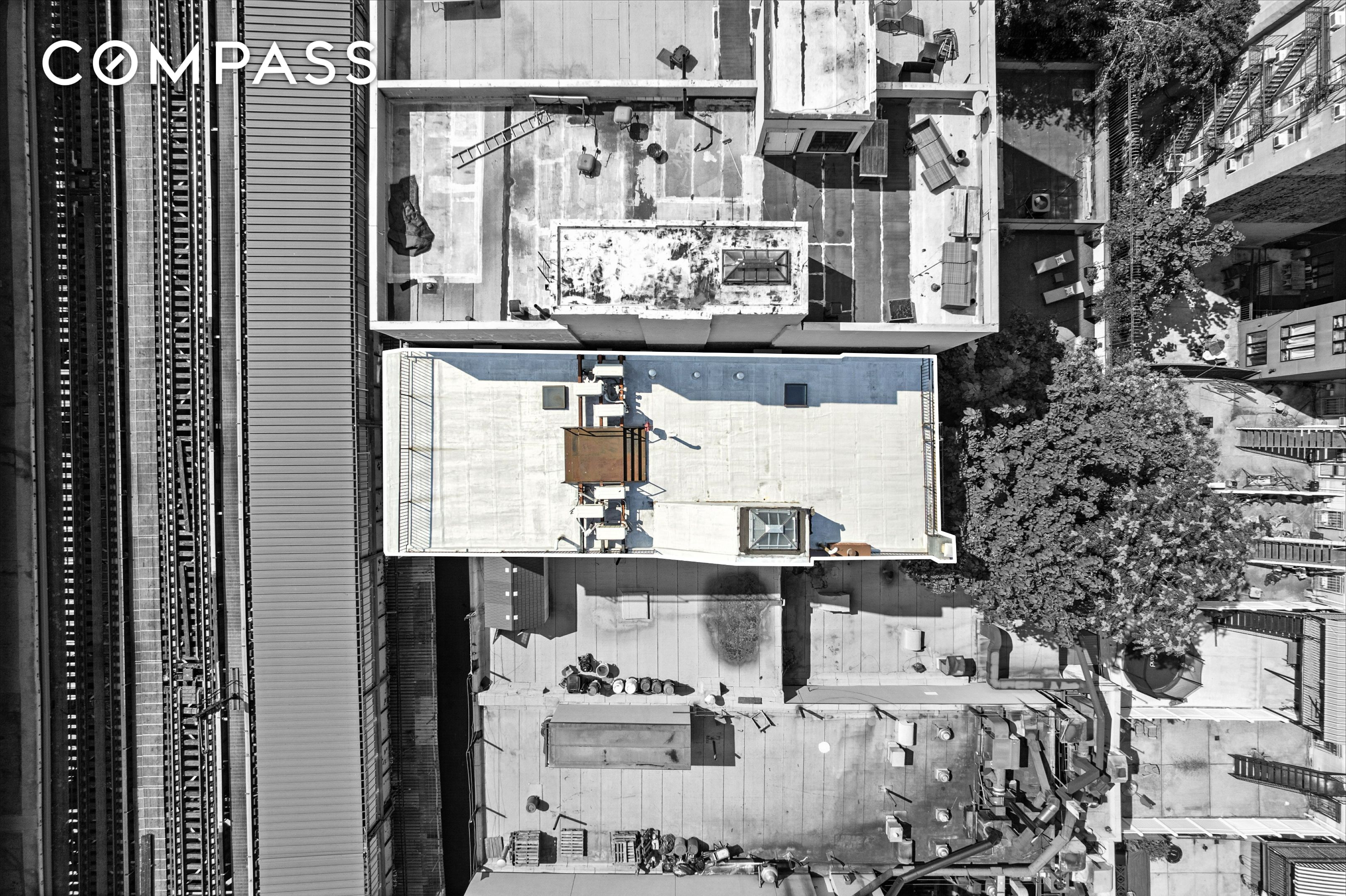 #19 photo, 319 Broadway, Williamsburg , NY 11211