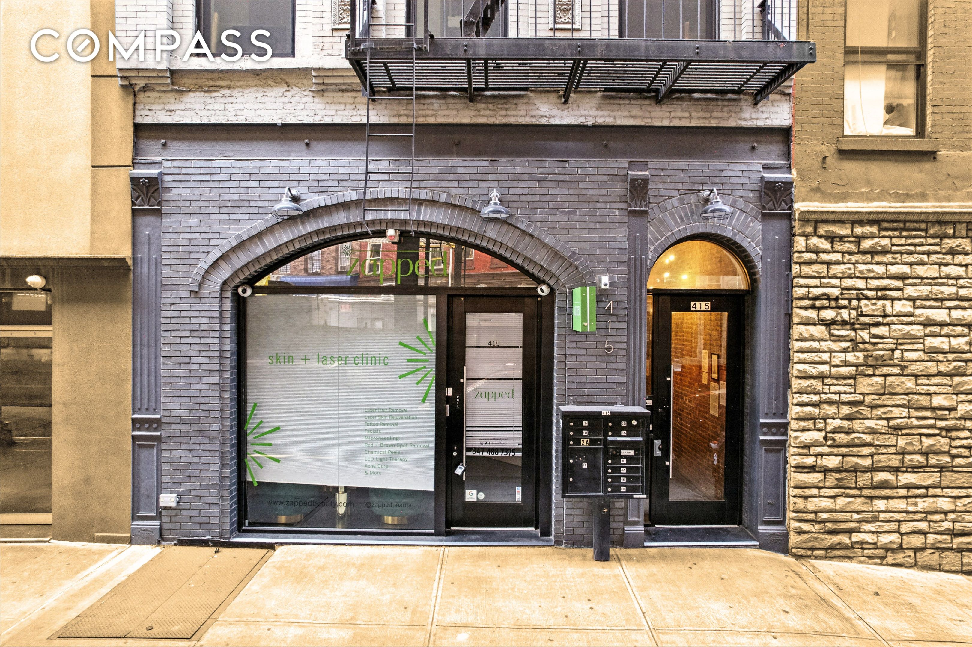 #4 photo, 319 Broadway, Williamsburg , NY 11211