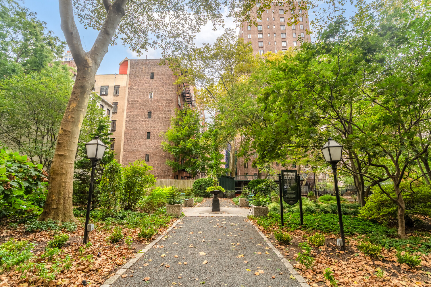 #8 photo, 25 TUDOR CITY Place, Murray Hill , NY 10017