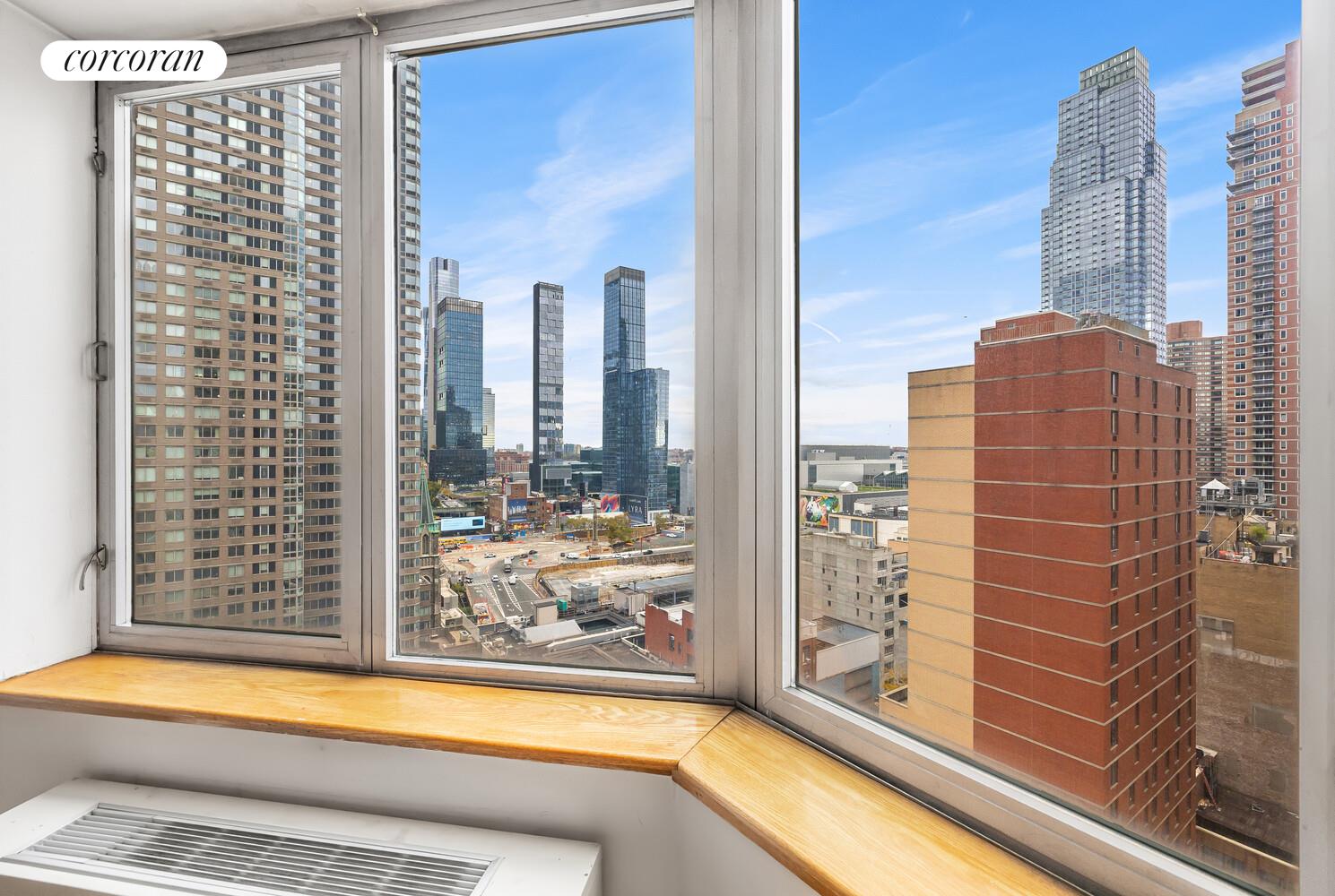 #3 photo, 500 W 43RD Street, Hells Kitchen , NY 10036