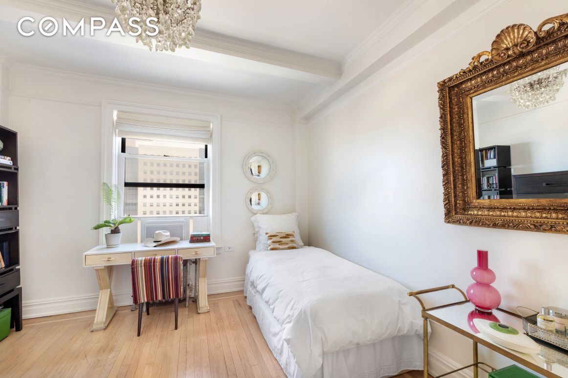 #11 photo, 65 E 96th Street, Upper East Side , NY 10128