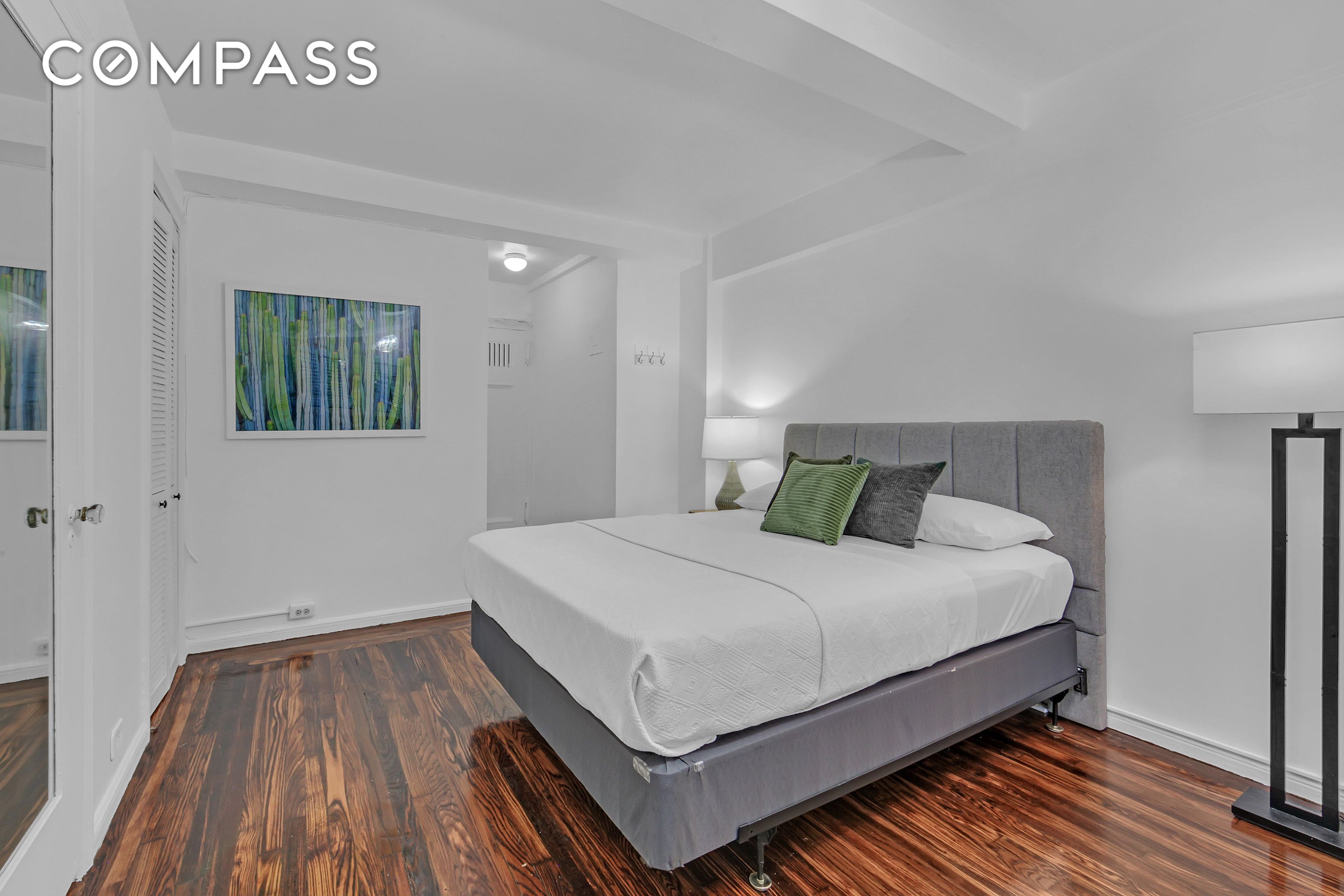 #11 photo, 45 Tudor City Place, Midtown East , NY 10017