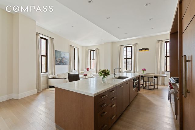 #5 photo, 100 Barclay Street, TriBeCa , NY 10007