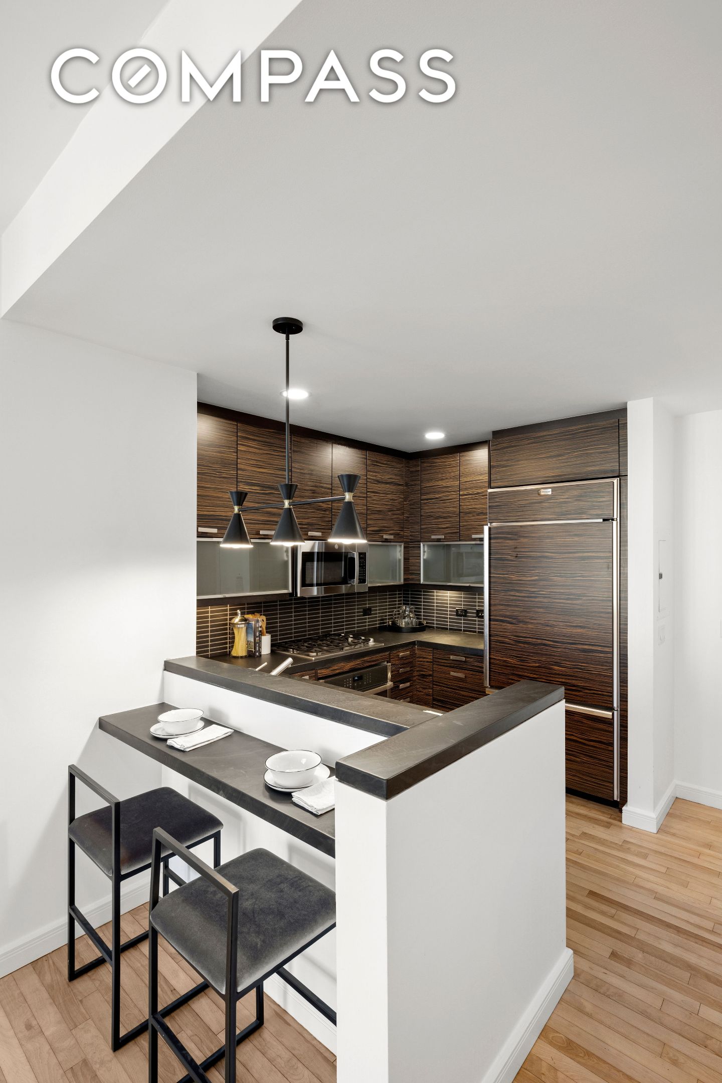 #7 photo, 101 W 24th Street, Chelsea , NY 10011