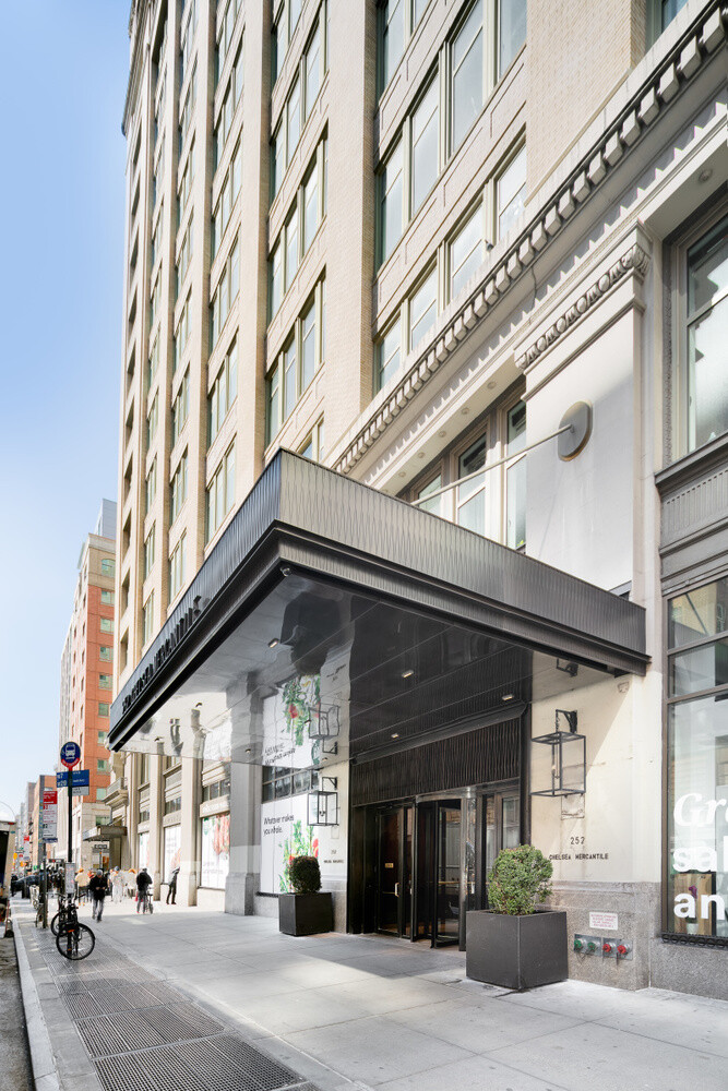 #13 photo, New York City, Chelsea , NY 10001