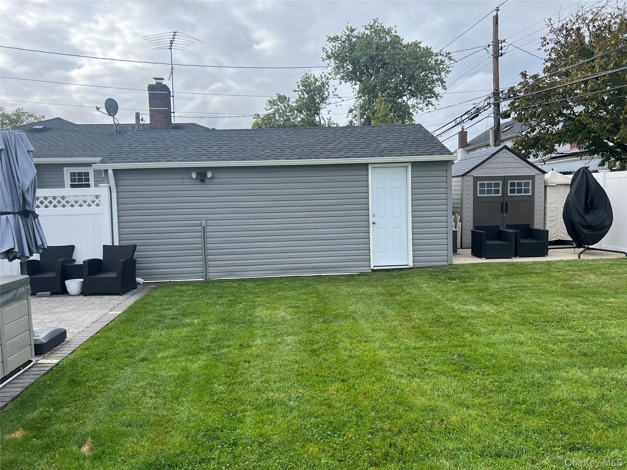 #6 photo, 2082 Renfrew Avenue, Elmont , NY 11003