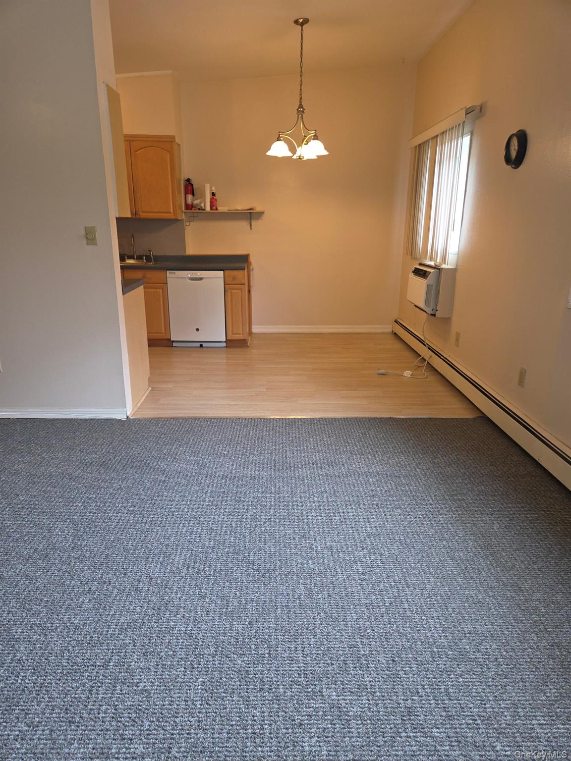 #10 photo, 267 n newbridge 267 N NEWBRIDGE Road, Levittown , NY 11756