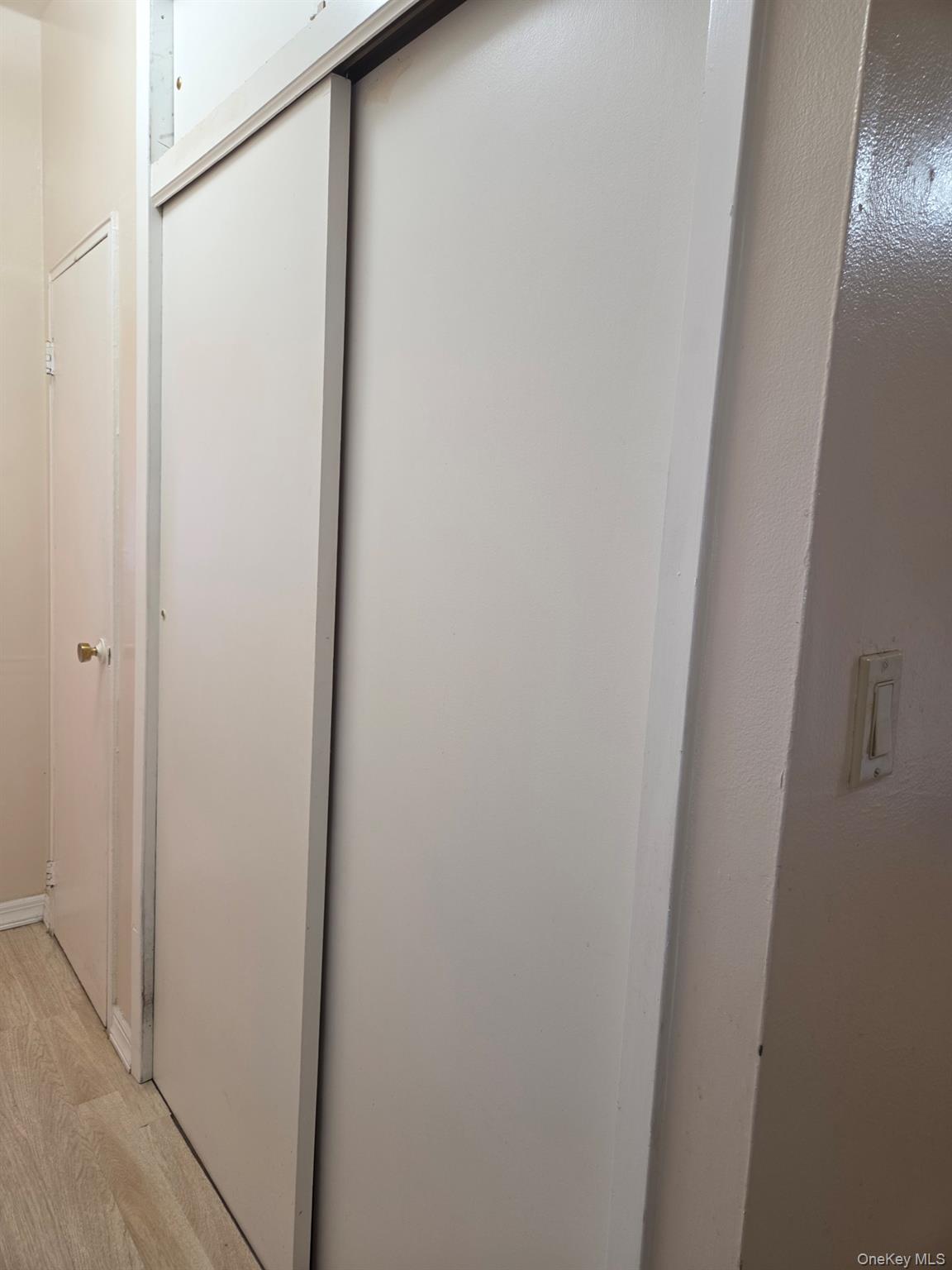 #13 photo, 267 n newbridge 267 N NEWBRIDGE Road, Levittown , NY 11756