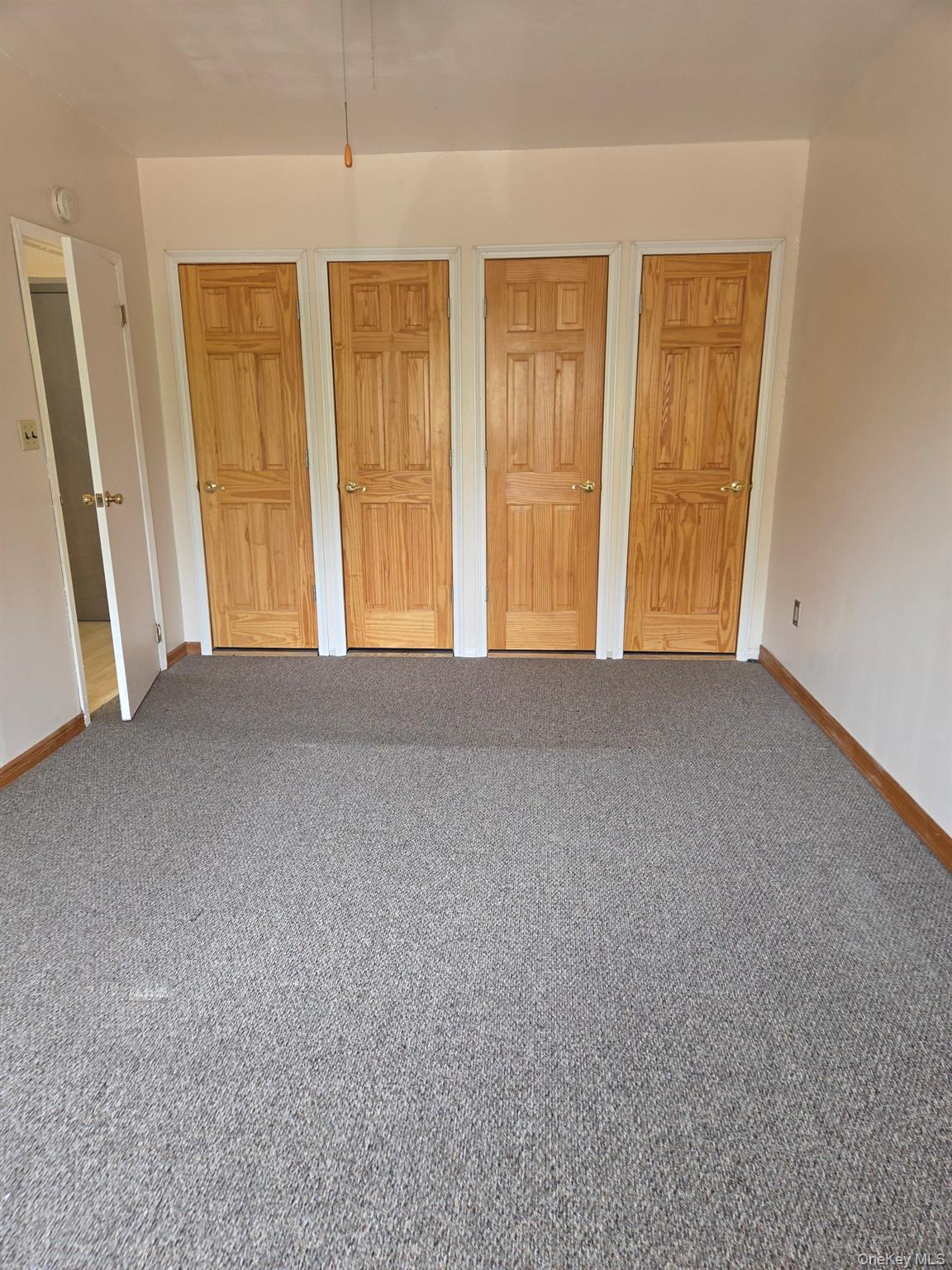 #14 photo, 267 n newbridge 267 N NEWBRIDGE Road, Levittown , NY 11756