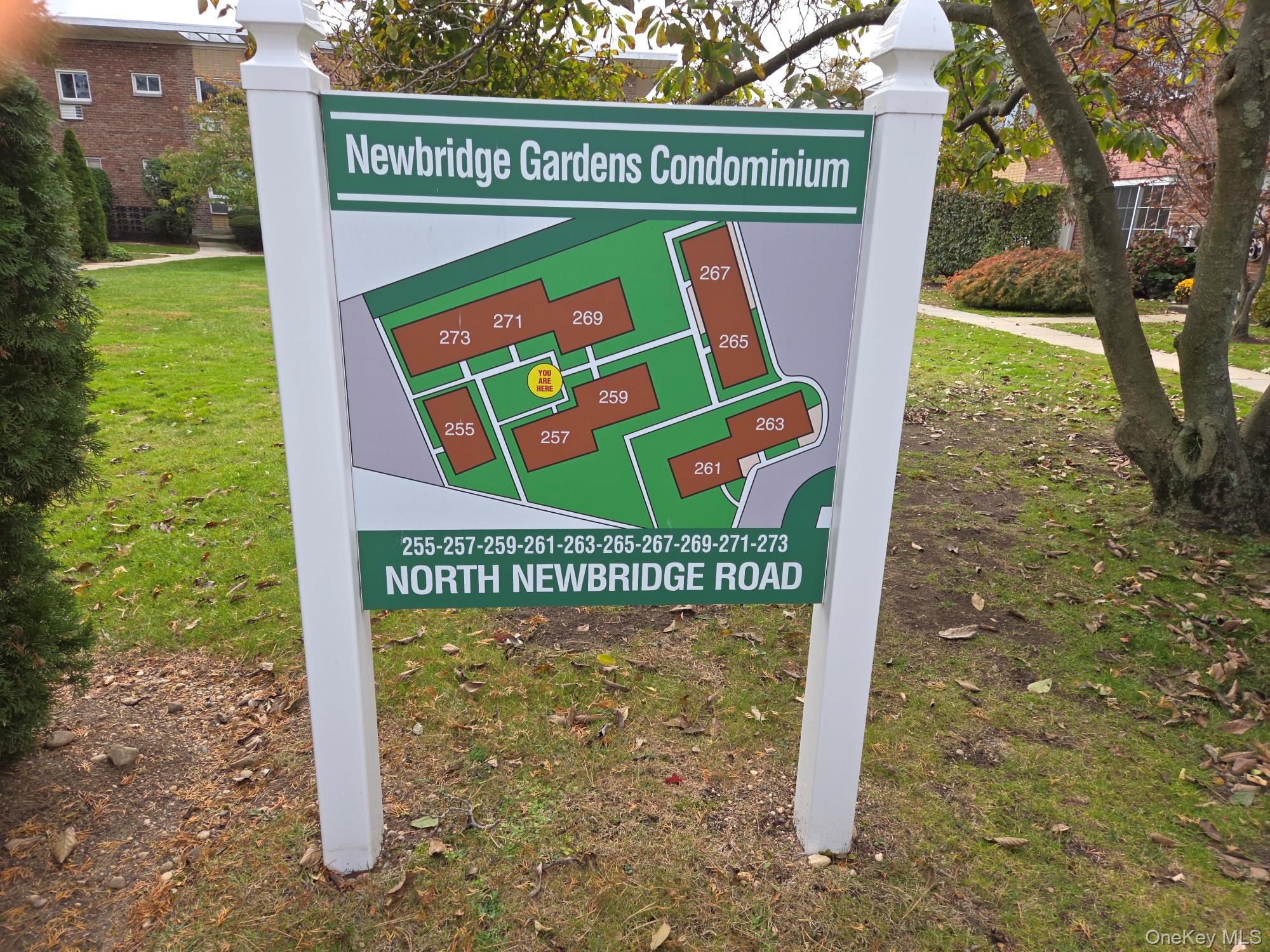 #2 photo, 267 n newbridge 267 N NEWBRIDGE Road, Levittown , NY 11756